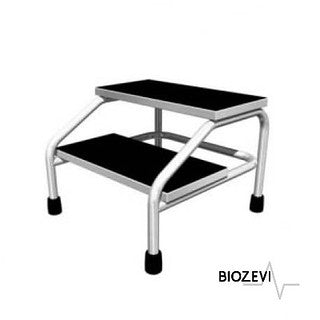 BANCO METALICO DE DOS PELDAÑOS (Escalerilla )